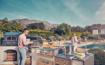 Choosing Between a Prefabricated and a Custom Outdoor Kitchen: What’s the Difference?
